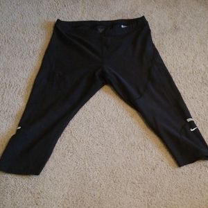 NIKE Capri leggings